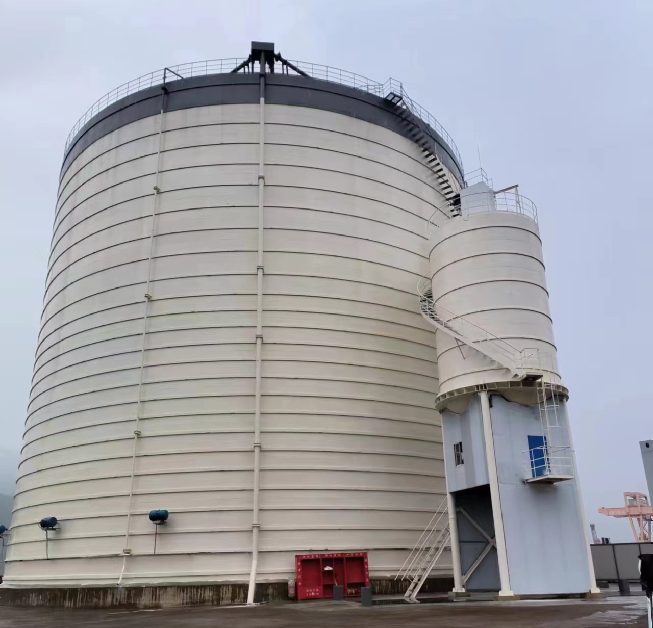 宜兴10万吨水泥钢板库